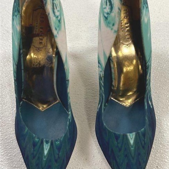 Ted Baker Elegant Green Stiletto Heels - Picture 3 of 10
